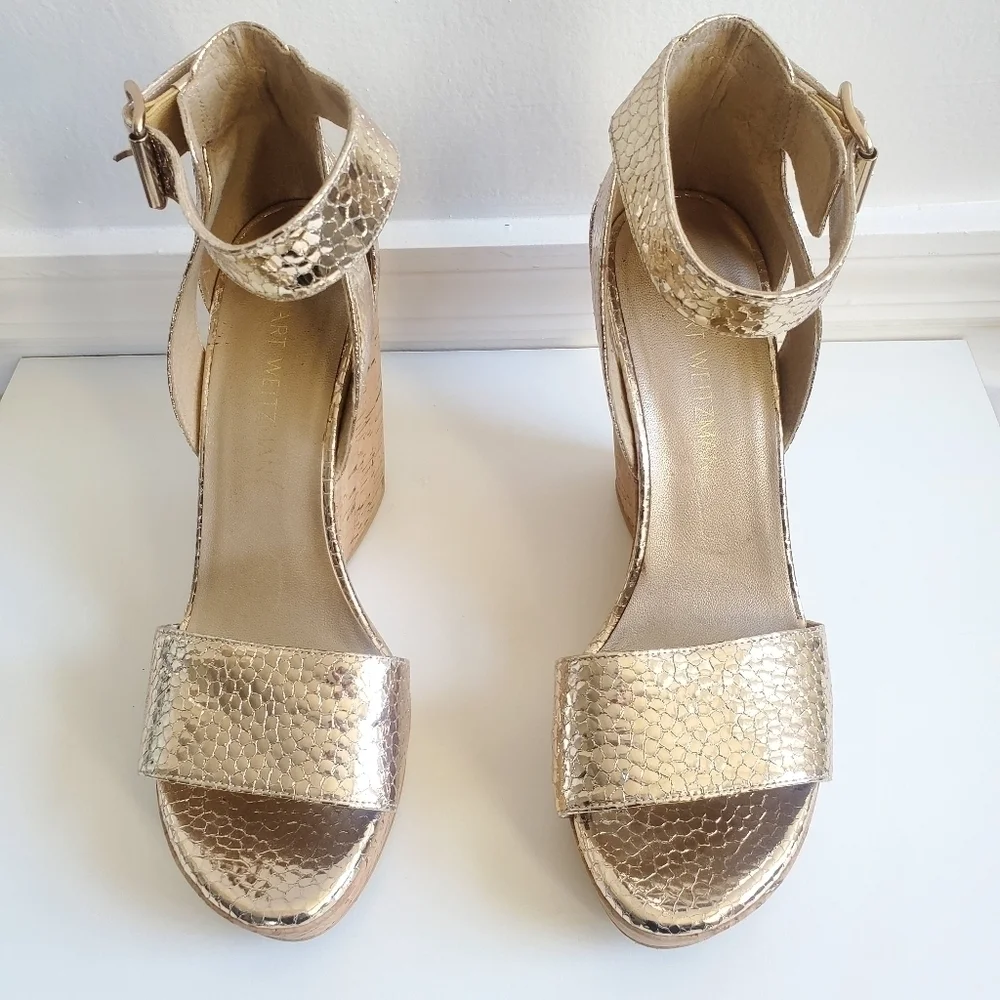 New Stuart Weitzman Twofer Gold Python Platform Cork Wedge Size 9 - Picture 4 of 13